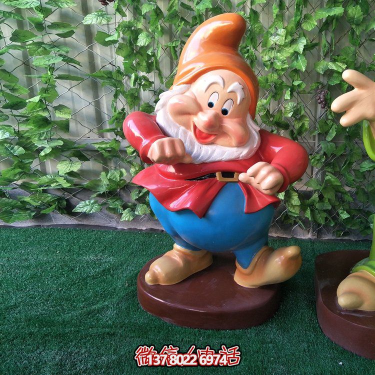 卡通小矮人雕塑，提升商場(chǎng)、戶外、園林景觀的玻璃鋼精美裝飾