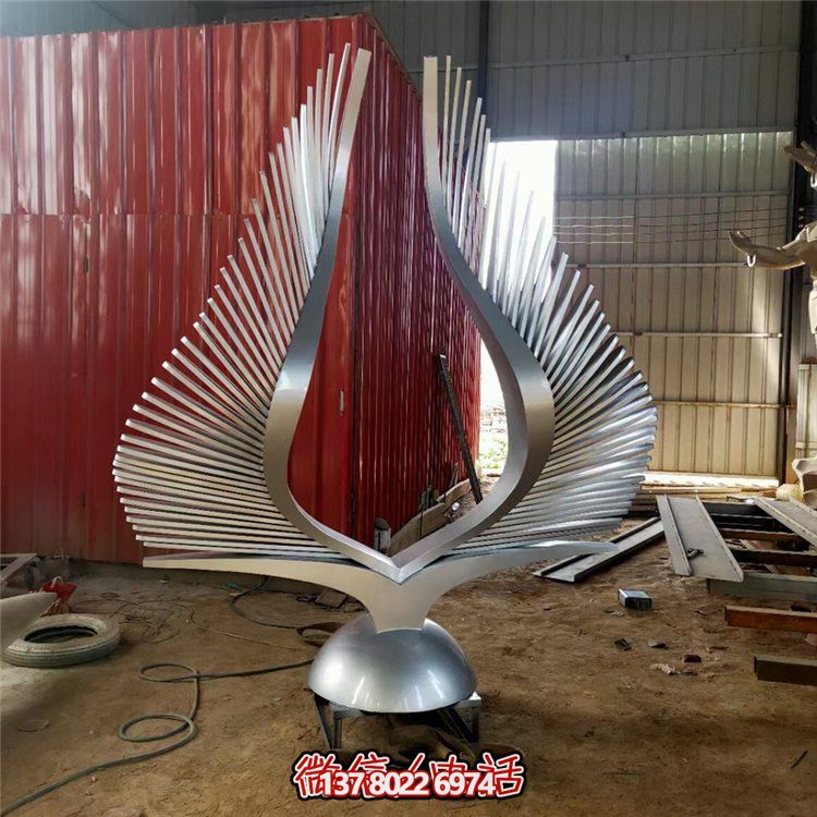 抽象不銹鋼雕塑擺件，為景觀房地產(chǎn)增添精彩景點