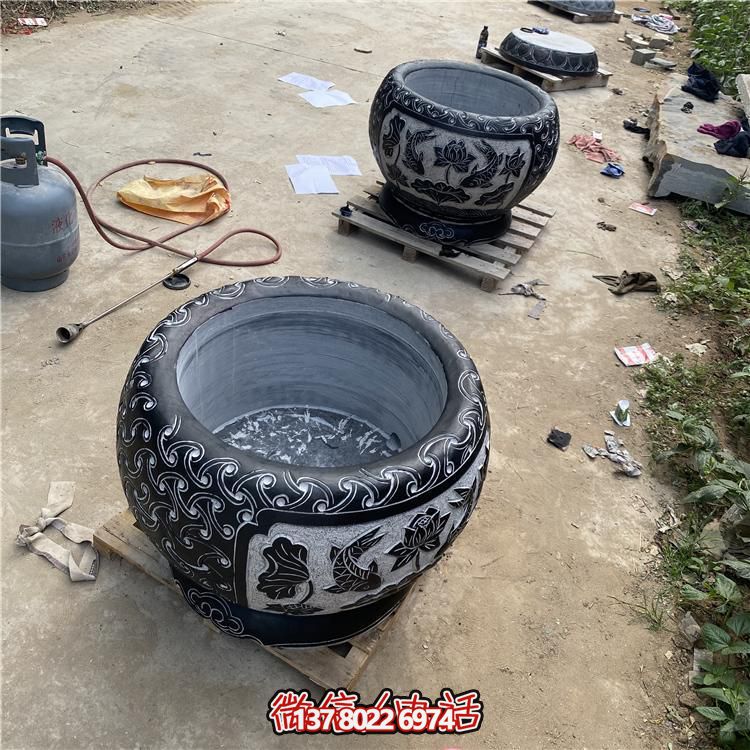 精美大理石養(yǎng)魚(yú)水缸，為您的景點(diǎn)增添美感