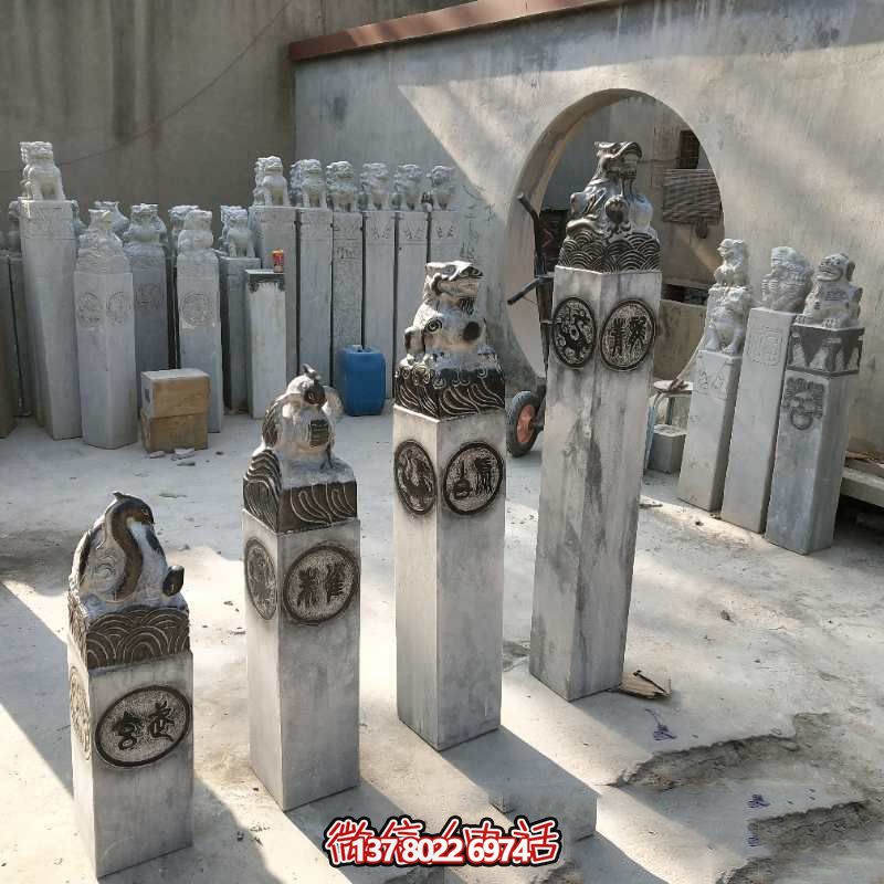 四神馬柱拴，融匯大理石精致雕塑，為園林景觀裝點(diǎn)增添濃濃韻味