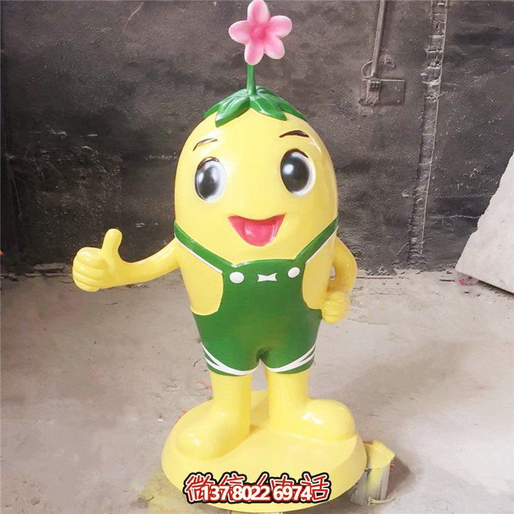 玻璃鋼卡通人物雕塑，給幼兒園創(chuàng)意擺放