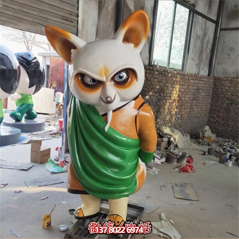 卡通浣熊游樂(lè)園室內(nèi)玻璃鋼雕塑擺放