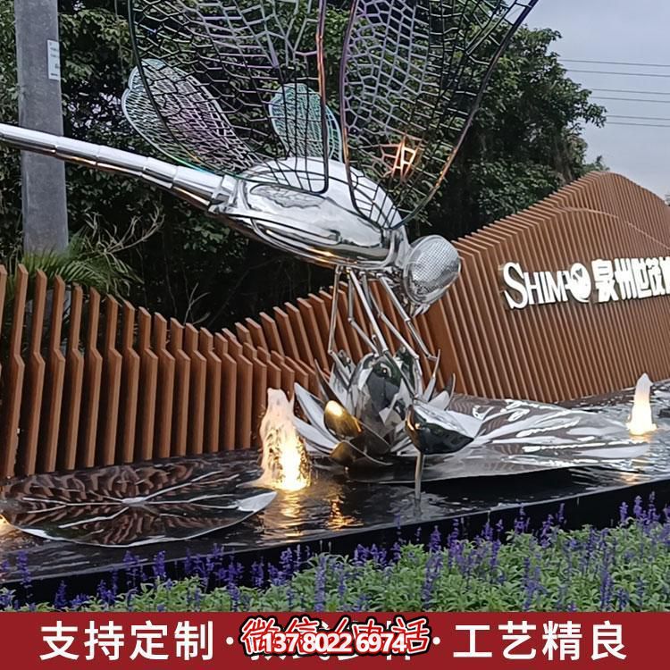 大型不銹鋼雕塑，為城市酒店、公園、商場(chǎng)及水景環(huán)境增添獨(dú)特景觀