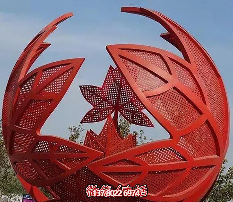 不銹鋼楓葉球形雕塑，點(diǎn)綴廣場(chǎng)景觀