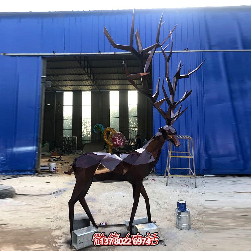 大型梅花鹿雕塑，點(diǎn)綴大型公園景觀