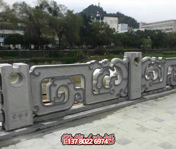 復(fù)古鏤空花紋欄桿，防護(hù)河道街邊青石