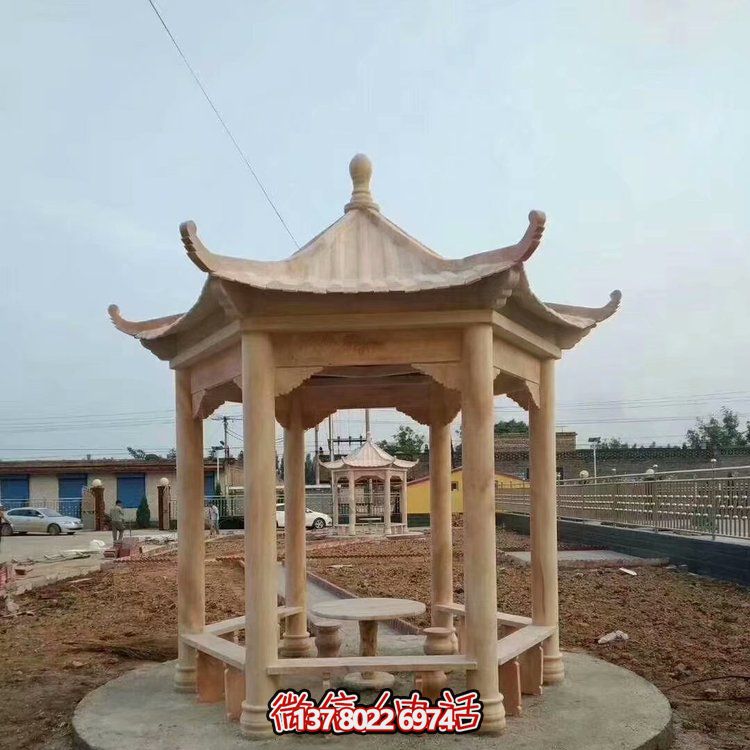 中式天然石材涼亭，晚霞紅休息下棋