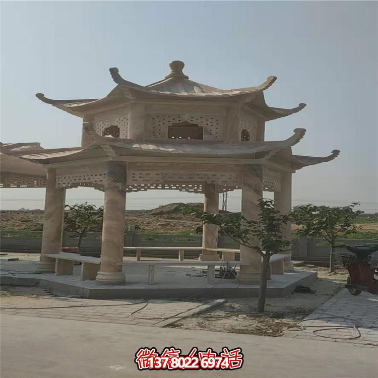 雙層紅雕涼亭，觀賞絕美晚霞，享受乘涼樂趣