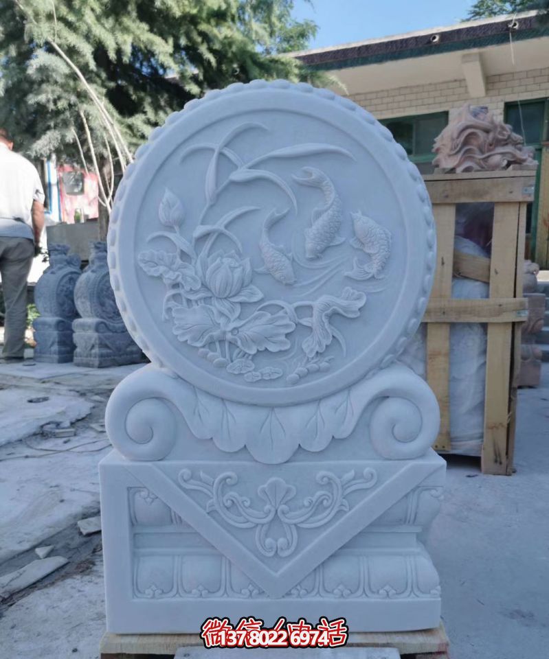 精美大理石雕刻荷花抱鼓石門墩，點(diǎn)綴庭院門口