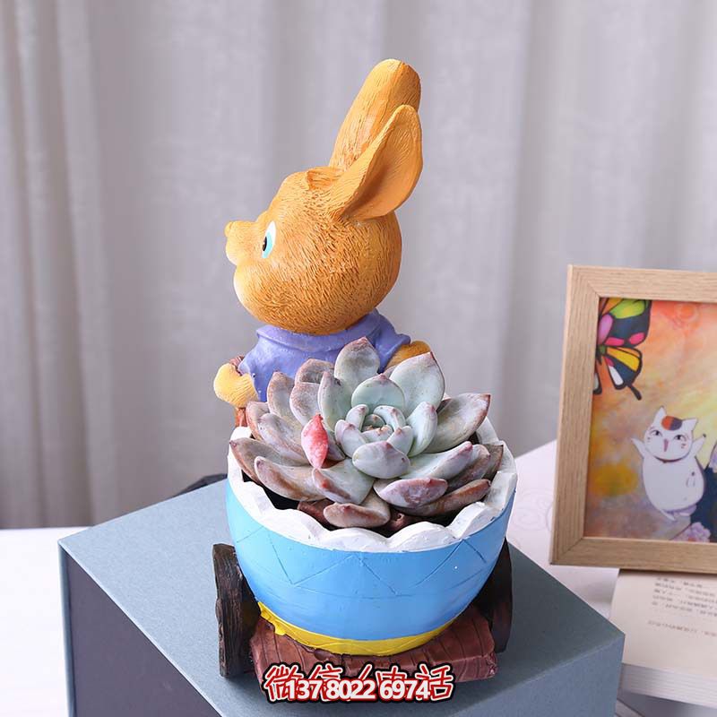 玻璃鋼兔子雕塑拉花盆，讓客廳擺件變得更有格調(diào)