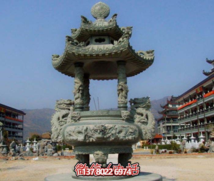 仿古寶蓋龍浮雕香爐，點(diǎn)綴景區(qū)廣場