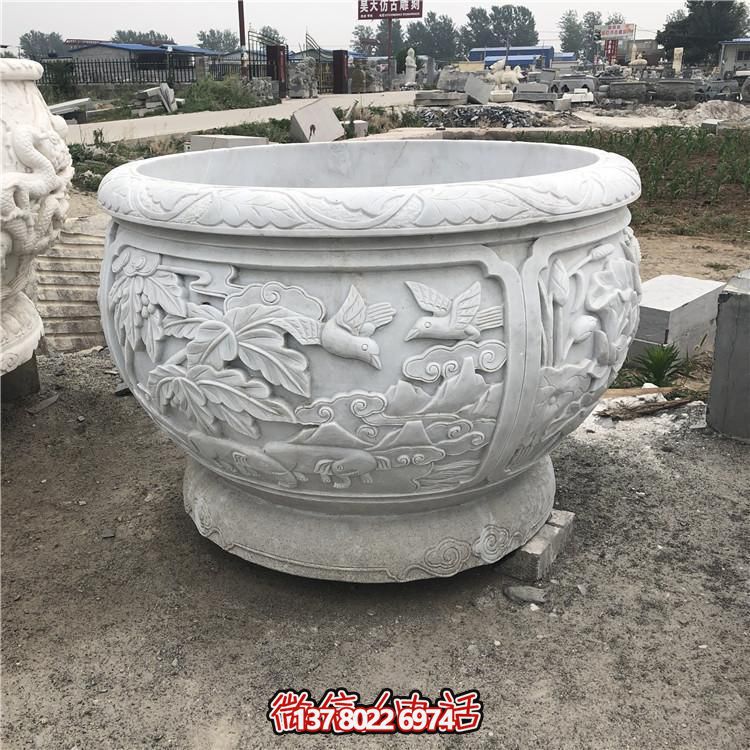 精美大型浮雕蓮花養(yǎng)魚石缸，讓你的庭院更加美麗