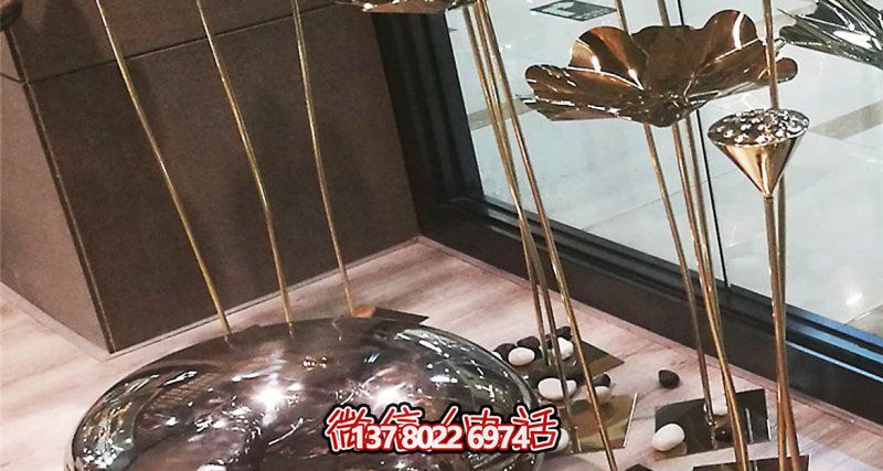 室內(nèi)裝飾蓮蓬雕塑，用不銹鋼鵝卵石點(diǎn)綴