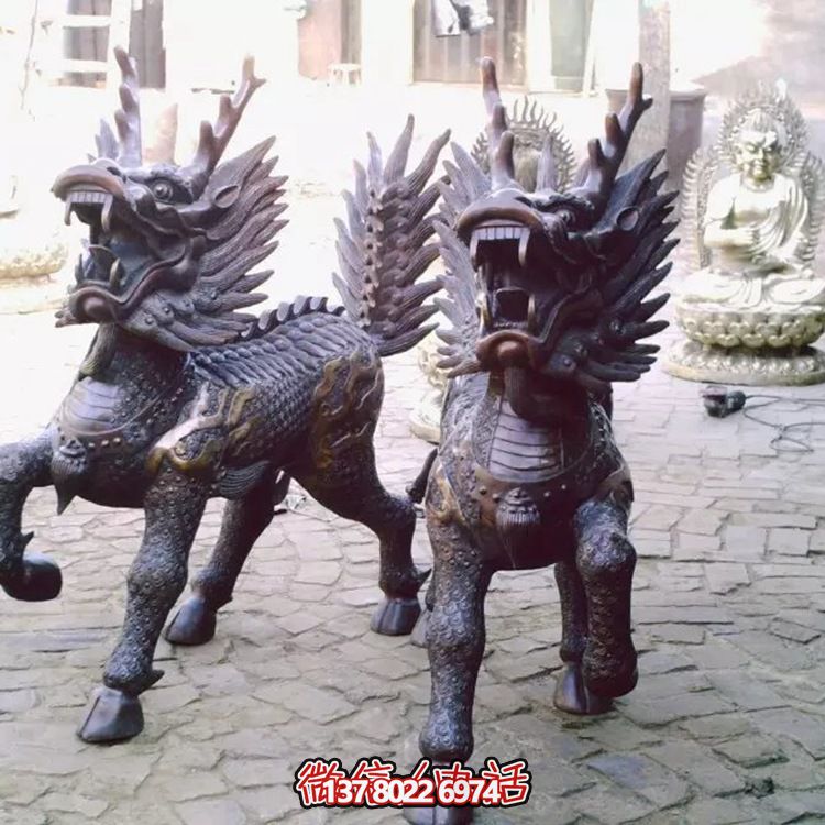 不銹鋼雕塑——精美的麒麟，奔跑、吼叫的象征