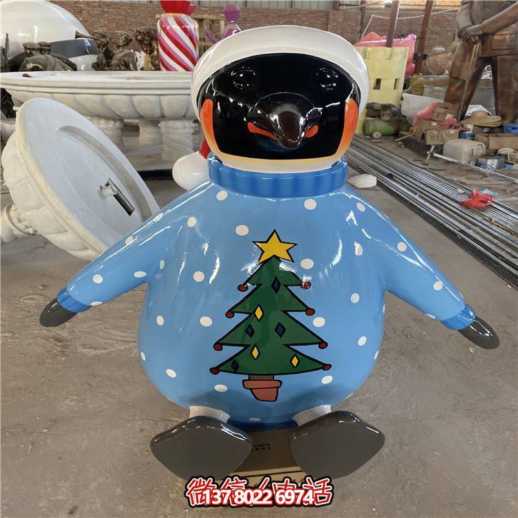 玻璃鋼游樂場(chǎng)，彩繪企鵝小品雕塑精美擺放