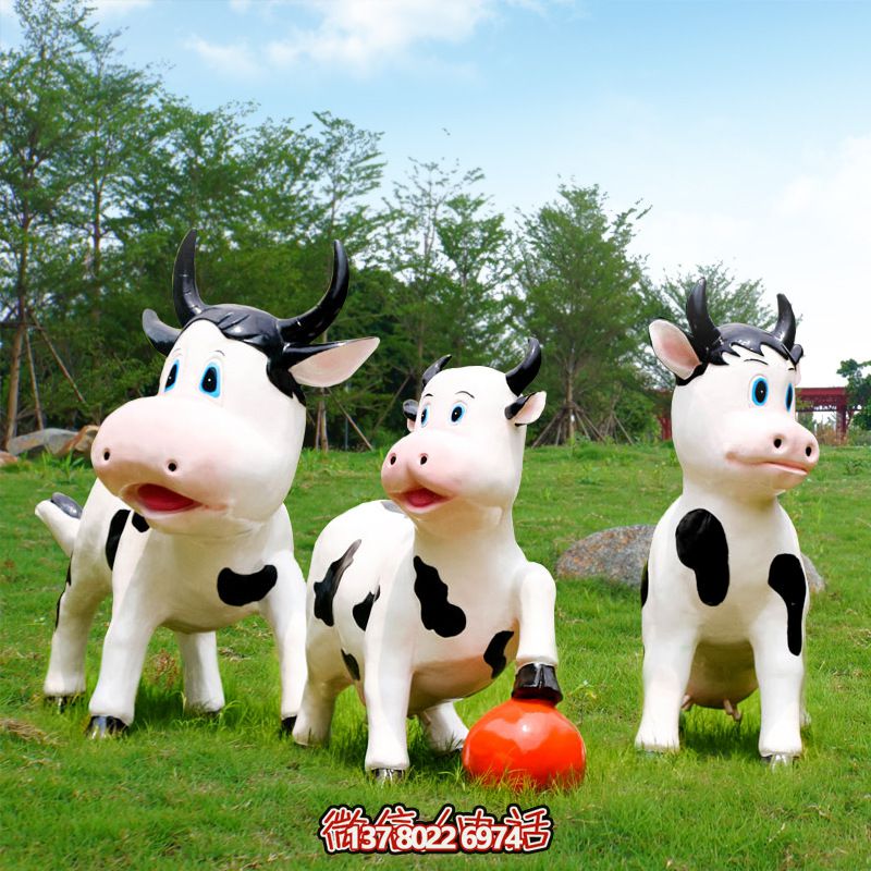 玩耍?！Ａт撃翀?chǎng)雕塑