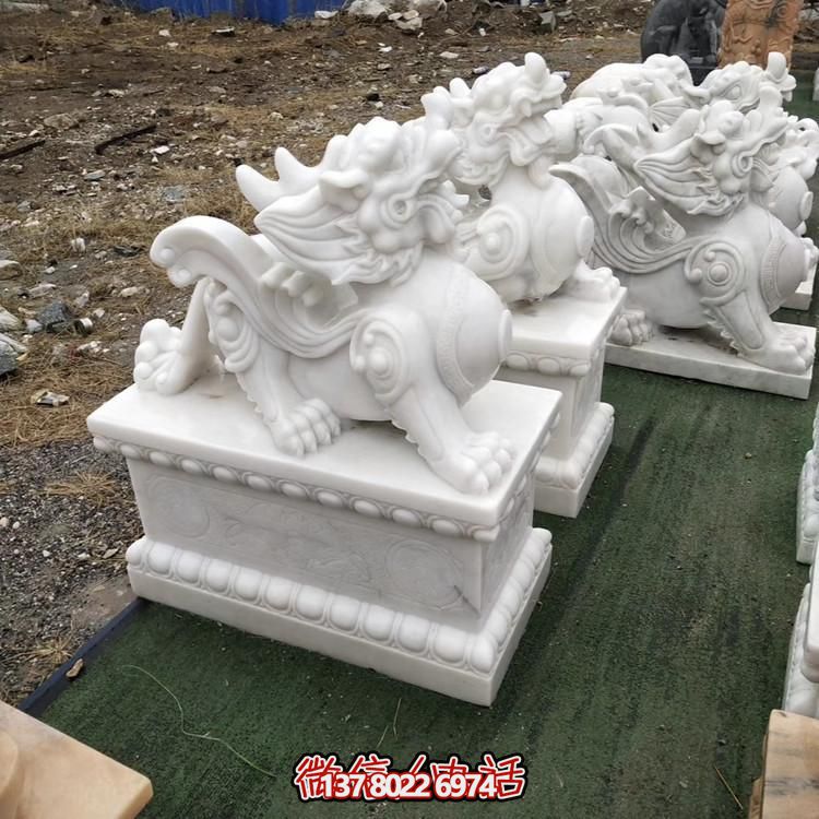 漢白玉貔貅雕塑，門口裝飾打造質(zhì)感庭院