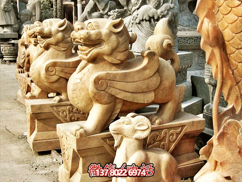 戶外景區(qū)黃蠟石石雕鎮(zhèn)宅辟邪貔貅雕塑