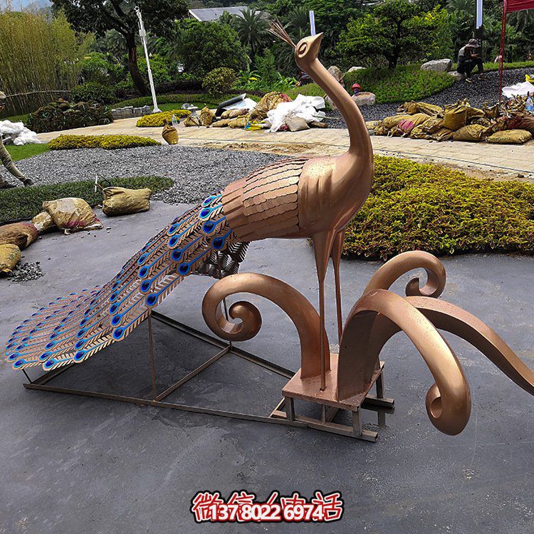 不銹鋼孔雀，烤漆藝術(shù)動(dòng)物造型雕塑