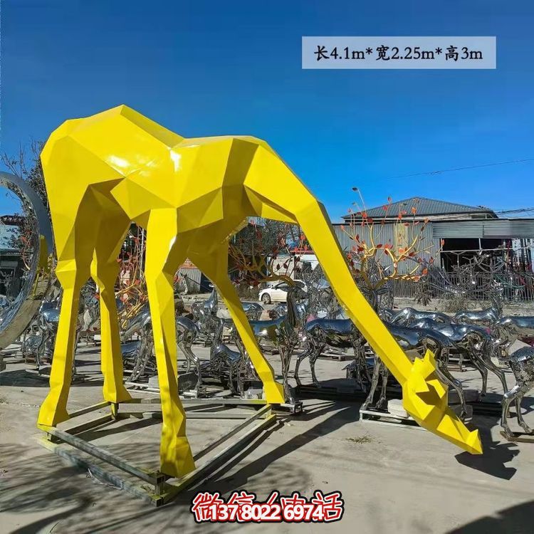 戶(hù)外園林大型抽象動(dòng)物幾何長(zhǎng)頸鹿